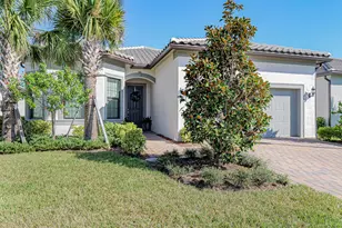 781 SE Courances Dr, Port Saint Lucie, FL 34984 - Photo 2