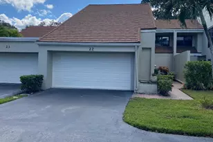 22 Balfour Rd W, Palm Beach Gardens, FL 33418 - Photo 1