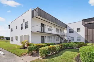 986 Normandy U, Delray Beach, FL 33484 - Photo 1