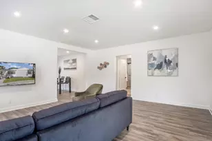 121 George Bush Blvd, Delray Beach, FL 33444 - Photo 1