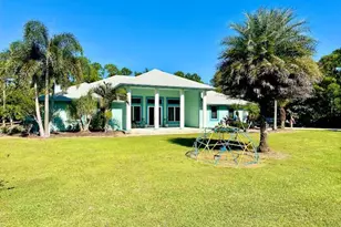 11666 SW Meadowlark Cir, Stuart, FL 34997 - Photo 1