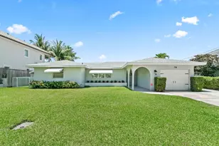 718 Shore Dr, Boynton Beach, FL 33435 - Photo 1