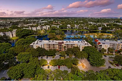 955 Egret Circle #109, Delray Beach, FL 33444 - Photo 1