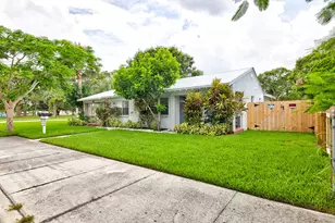 125 S 10th St, Fort Pierce, FL 34950 - Photo 1