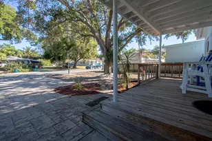 215 NE 14th Ave, Pompano Beach, FL 33060 - Photo 1