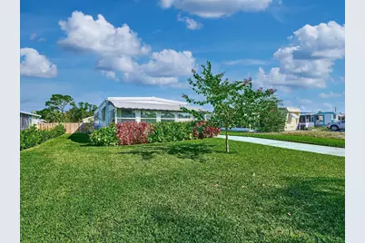 7829 SE Eagle Avenue, Hobe Sound, FL 33455 - Photo 1