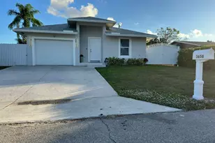 3658 Betty Ann Ct W, West Palm Beach, FL 33403 - Photo 1