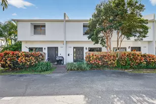 2140 NE 44th St, Lighthouse Point, FL 33064 - Photo 1