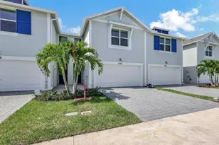 5767 SE Edgewater Cir, Stuart, FL 34997 - Photo 1