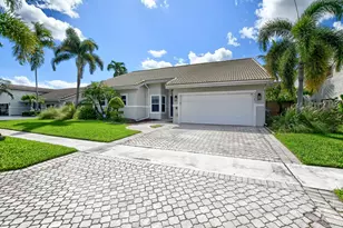 23352 Lago Mar Cir, Boca Raton, FL 33433 - Photo 1