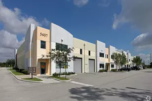 5401 N Haverhill Road N, West Palm Beach, FL 33407 - Photo 1