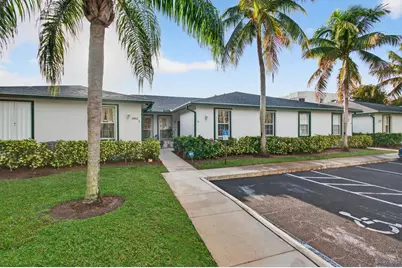 3162 Via Poinciana #2, Lake Worth, FL 33467 - Photo 1