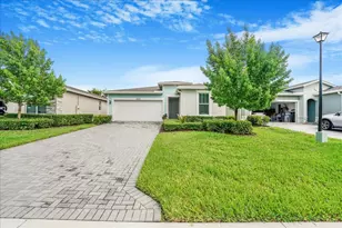 6818 Pointe of Woods Dr, West Palm Beach, FL 33413 - Photo 1