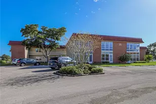 25 Pine Arbor Ln, Vero Beach, FL 32962 - Photo 1