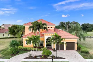 113 SE Via Verona, Port Saint Lucie, FL 34984 - Photo 1
