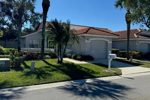 8100 Summer Shores Dr, Delray Beach, FL 33446 - Photo 1