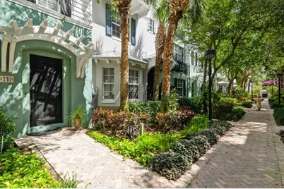 310 E Mallory Circle, Delray Beach, FL 33483 - Photo 1