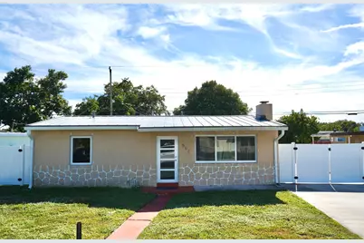 552 Beech Road, West Palm Beach, FL 33409 - Photo 1