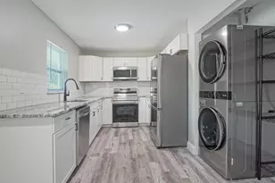 2113 Jacobs Rd, Fort Pierce, FL 34982 - Photo 1