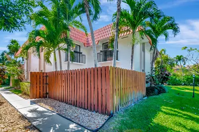 1251 S Federal Highway #102, Boca Raton, FL 33432 - Photo 1