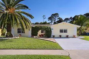 113 Barcelona Dr, Royal Palm Beach, FL 33411 - Photo 1