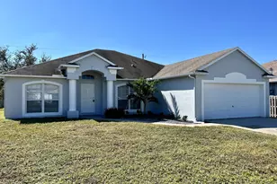 532 SW Kabot Ave, Port Saint Lucie, FL 34953 - Photo 1