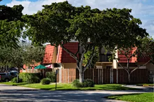 8353 Trent Ct, Boca Raton, FL 33433 - Photo 1