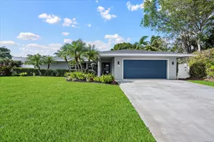 19787 Hibiscus Dr, Jupiter, FL 33469 - Photo 1