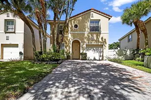 4451 Lake Lucerne Cir, West Palm Beach, FL 33409 - Photo 1