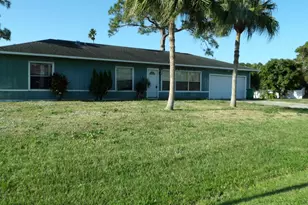 682 NW Cardinal Dr, Port Saint Lucie, FL 34983 - Photo 1