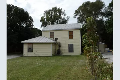 311 N 11th Street, Fort Pierce, FL 34950 - Photo 1