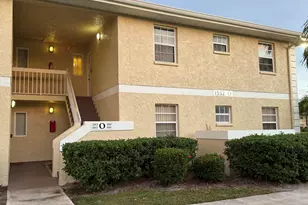 1552 SE Royal Green Cir, Port Saint Lucie, FL 34952 - Photo 1