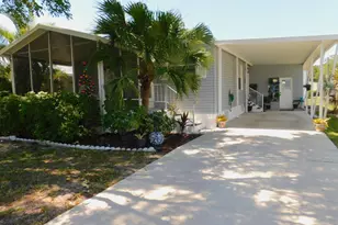 376 Seahorse Terrace, Fort Pierce, FL 34982 - Photo 1