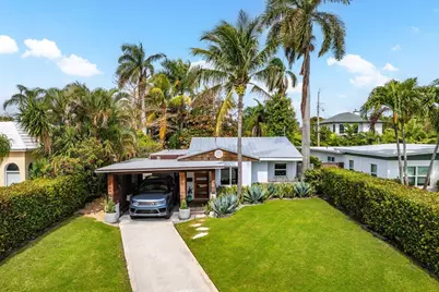 245 30th Street, West Palm Beach, FL 33407 - Photo 1