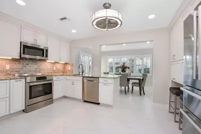 2390 SW 13th Avenue, Boynton Beach, FL 33426 - Photo 1