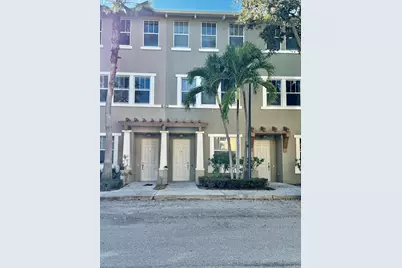 840 Marina Del Ray Lane #4, West Palm Beach, FL 33401 - Photo 1