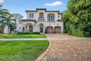 33 SE Olive Way, Boca Raton, FL 33432 - Photo 1