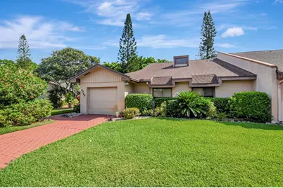 6749 Versailles Court #6749, Lake Worth, FL 33467 - Photo 1
