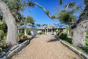 545 Indian Lilac Rd, Vero Beach, FL 32963 - Photo 1