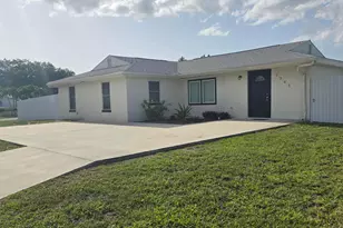 1285 SE Port St Lucie Blvd, Port Saint Lucie, FL 34952 - Photo 1