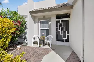 9215 Flynn Cir, Boca Raton, FL 33496 - Photo 1