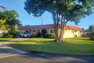 500 NE 28th St, Boca Raton, FL 33431 - Photo 1