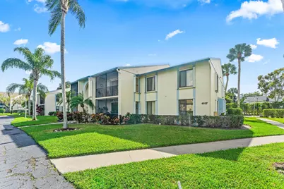 1117 Green Pine Boulevard #D2, West Palm Beach, FL 33409 - Photo 1