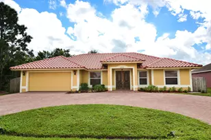 558 SW Colleen Ave, Port Saint Lucie, FL 34983 - Photo 1