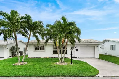 904 SW 5th Avenue, Boynton Beach, FL 33426 - Photo 1