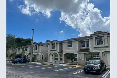 930 Summit Lake Drive, West Palm Beach, FL 33406 - Photo 1