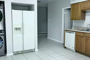 118 N Lakeview Ave, Lantana, FL 33462 - Photo 1