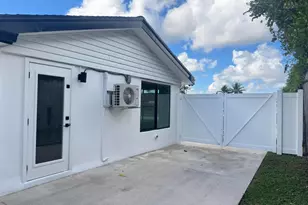 436 Fontana Dr, Palm Springs, FL 33461 - Photo 1