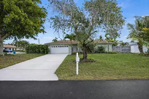 2502 SW 11th Ct, Boynton Beach, FL 33426 - Photo 1