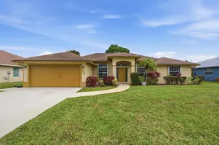 120 Venetian Ln, Royal Palm Beach, FL 33411 - Photo 1